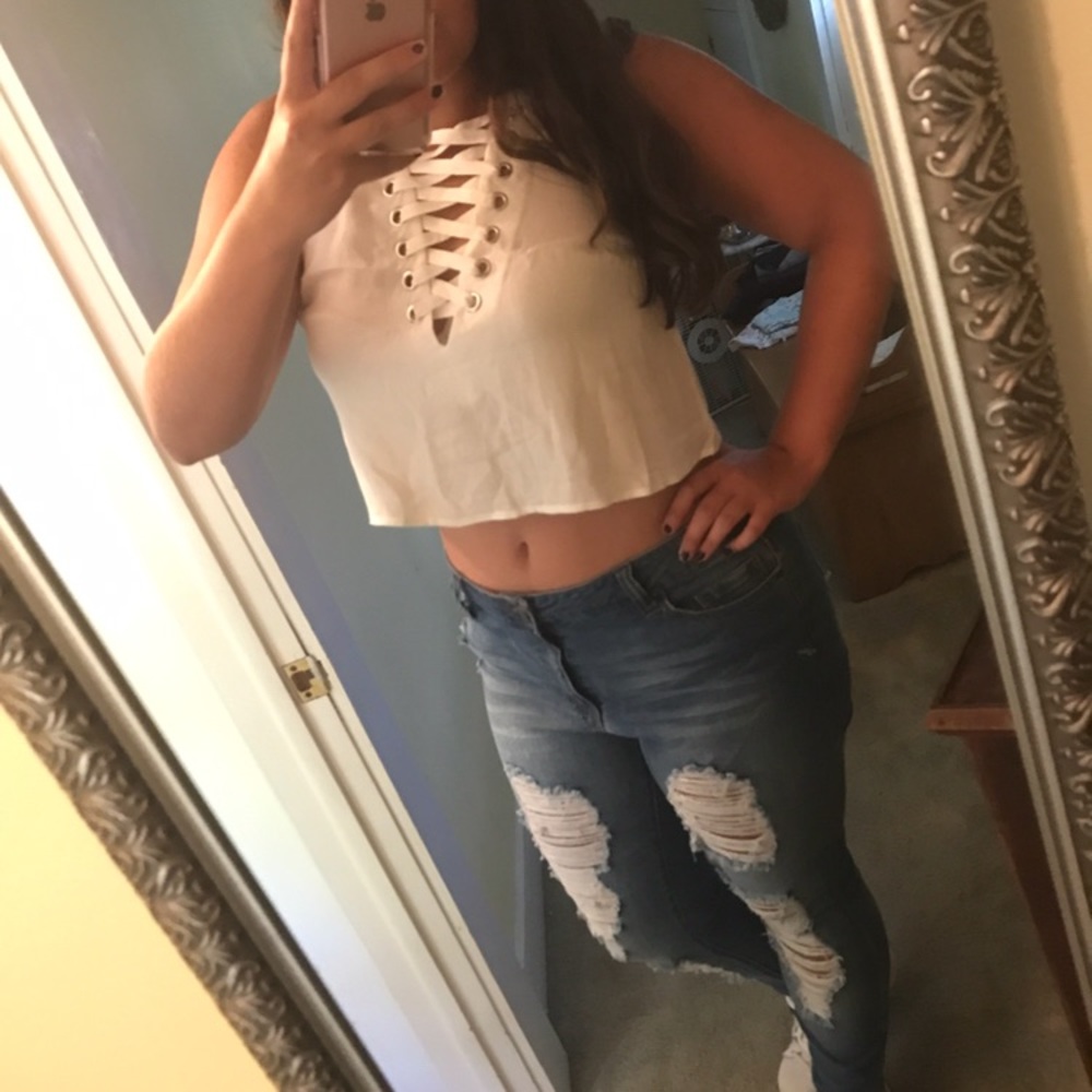 ❤️Forever 21 lace up croptop